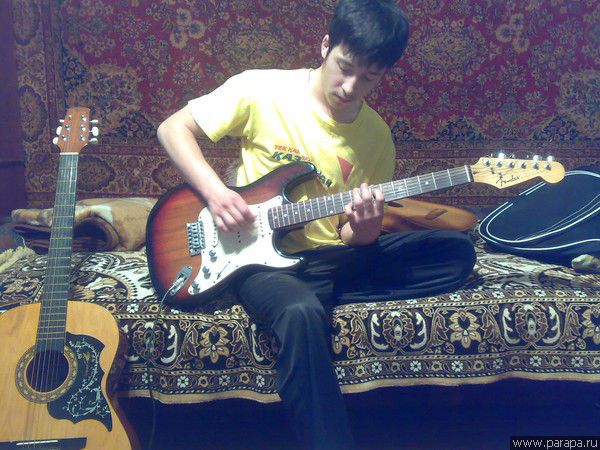 : _ - Guitarist :)